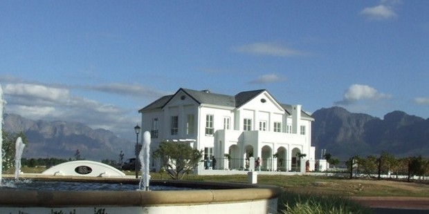 Modern french home architecture Modern french home architecture